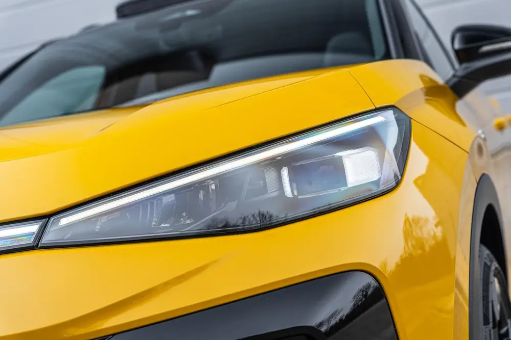 Volkswagen T-Roc 1.5 eTSI 150pk DSG R-Line First Edition | P uit 2026, foto 7