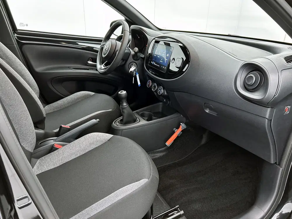 Toyota Aygo X 1.0 VVT-i MT Play *DEMO* uit 2025, foto 19