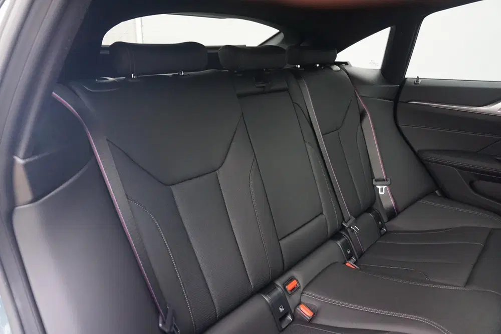 BMW 4-serie Gran Coupé 420i uit 2025, foto 11