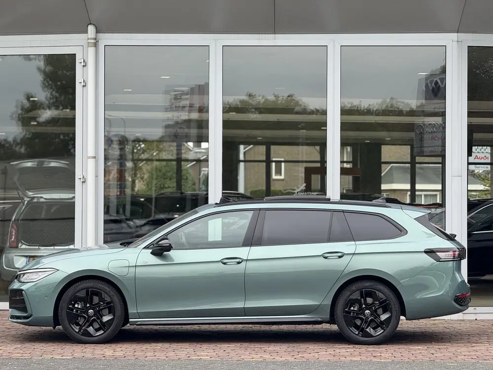 Volkswagen Passat Variant 1.5 eHybrid R-Line Edition 272pk | uit 2025, foto 9