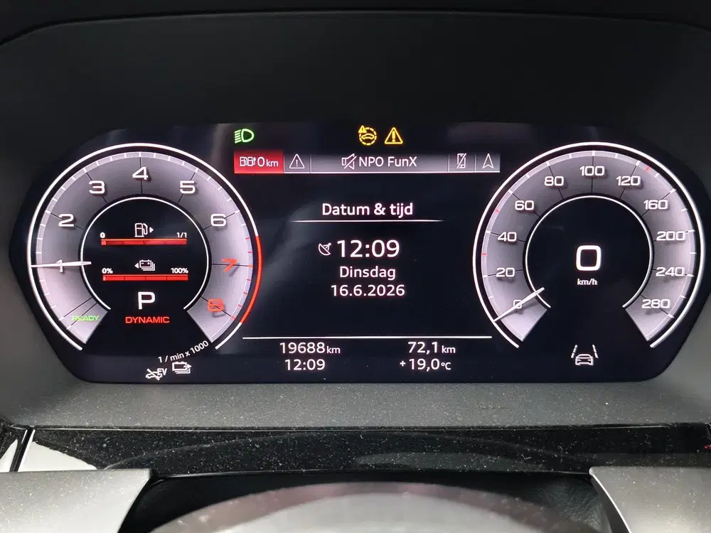 Audi A3 45 TFSI e S edition Competition uit 2024, foto 4