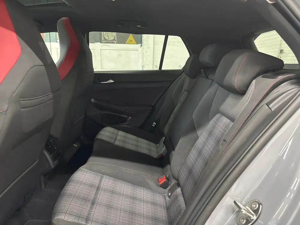 Volkswagen Golf 2.0 TSI GTI Panoramadak|360 View|HUD|ACC uit 2025, foto 12