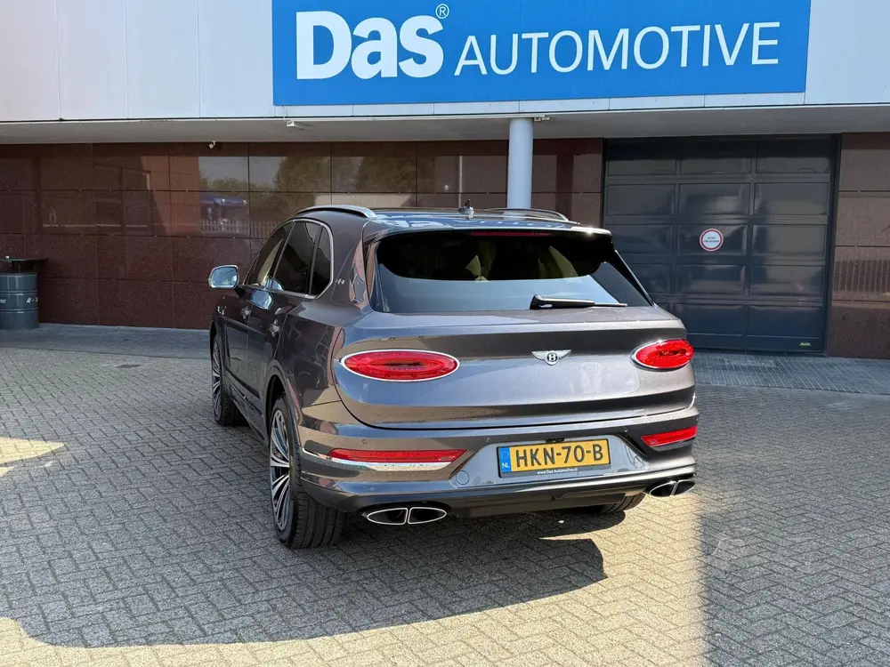 Bentley Bentayga 4.0 V8 First Edition uit 2021, foto 3