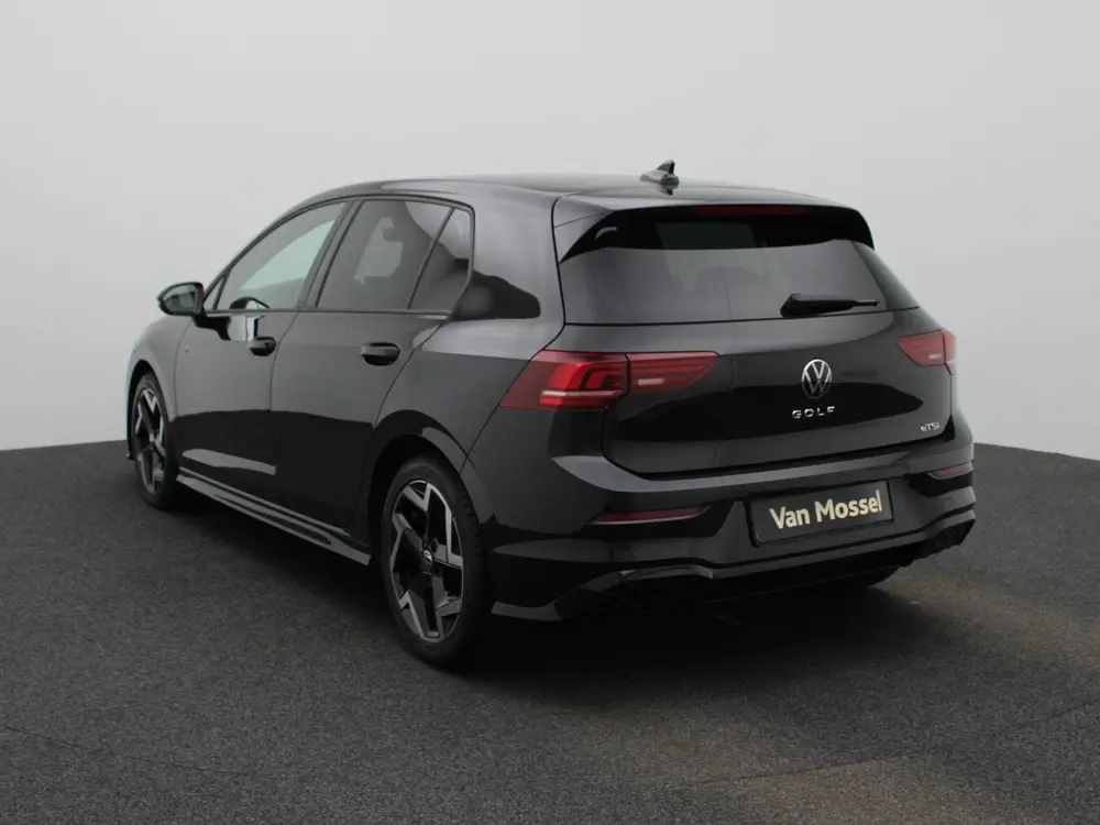 Volkswagen Golf 1.5 eTSI R-Line 150 PK | Automaat | Climate uit 2025, foto 2