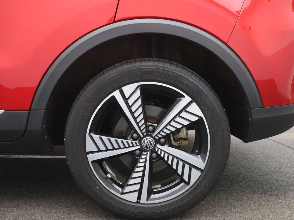 MG ZS EV Luxury 45 kWh | Navi | Leder | Panoramadak | Camera uit 2021, foto 14