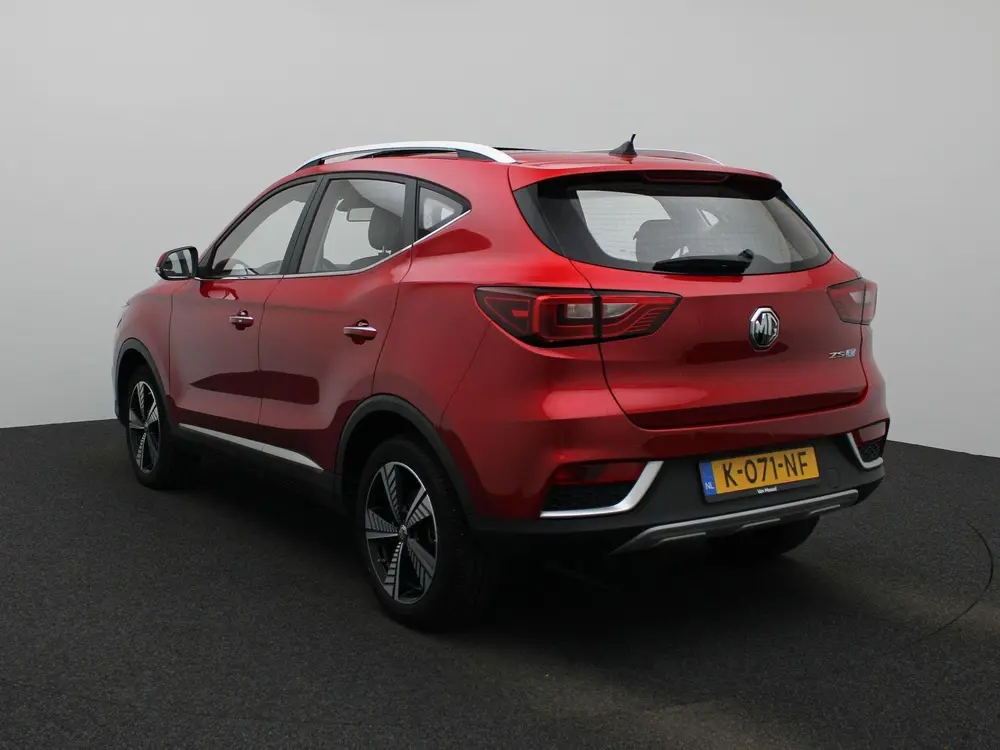 MG ZS EV Luxury 45 kWh | Navi | Leder | Panoramadak | Camera uit 2021, foto 3