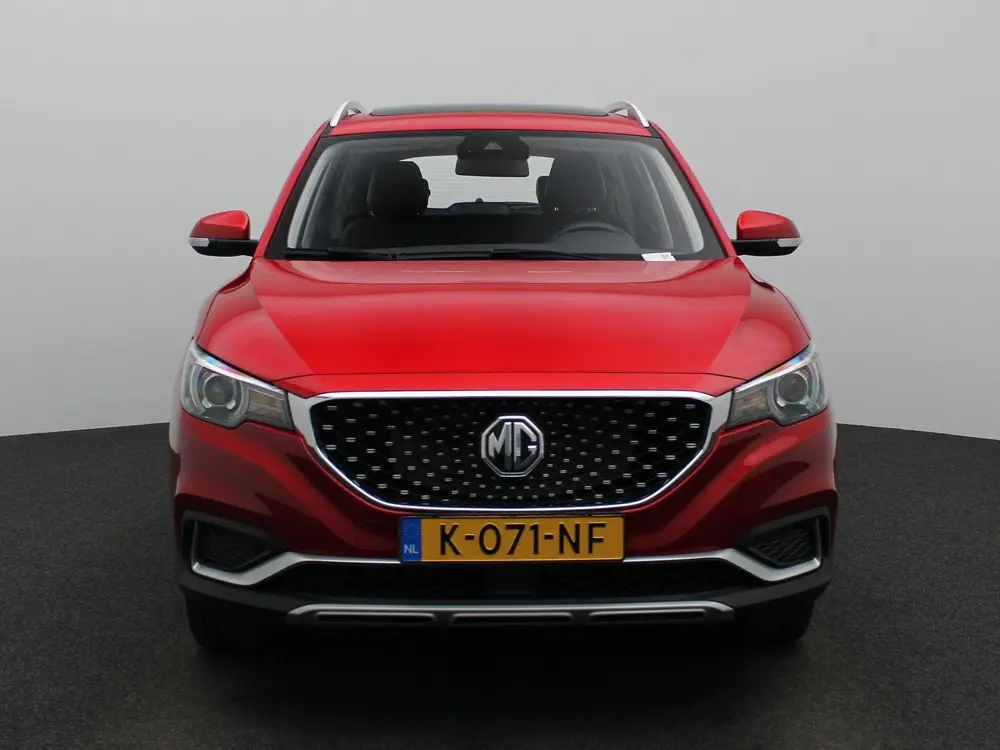 MG ZS EV Luxury 45 kWh | Navi | Leder | Panoramadak | Camera uit 2021, foto 4