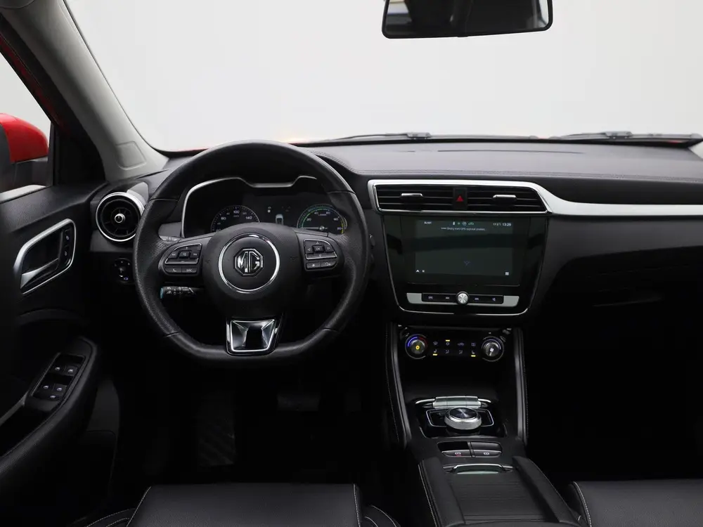 MG ZS EV Luxury 45 kWh | Navi | Leder | Panoramadak | Camera uit 2021, foto 8