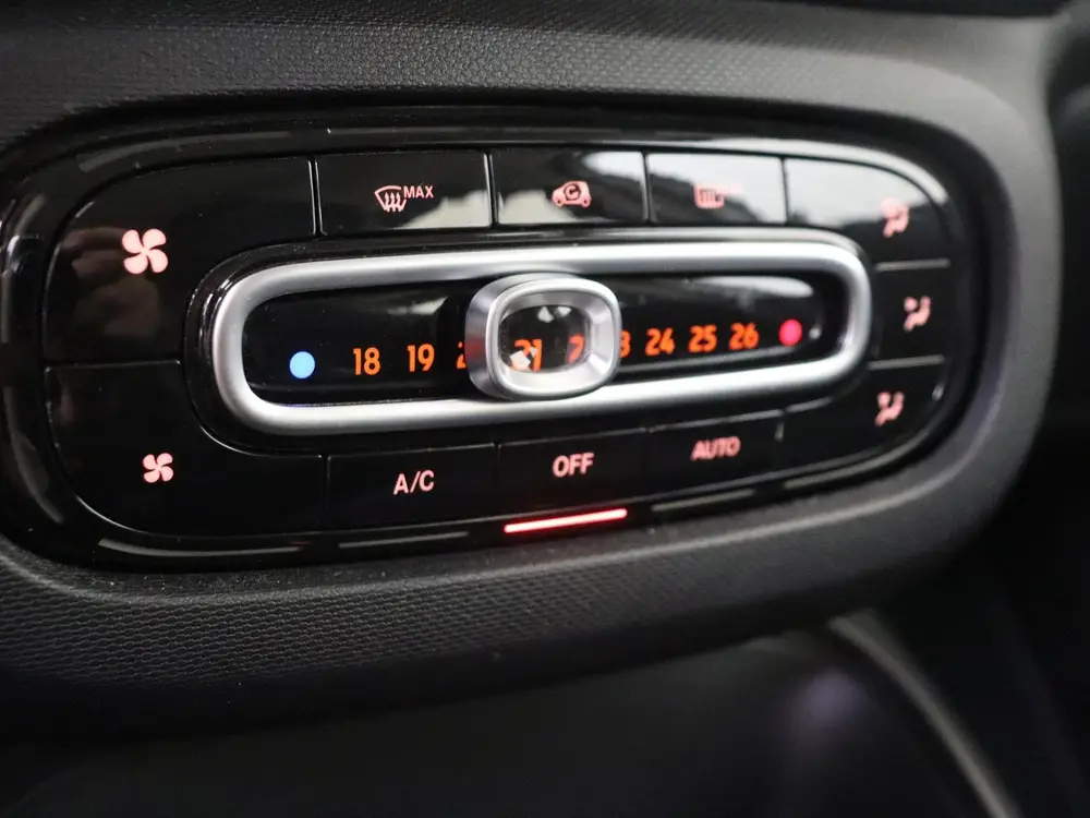 Smart Forfour EQ Essential 18 kWh uit 2022, foto 18