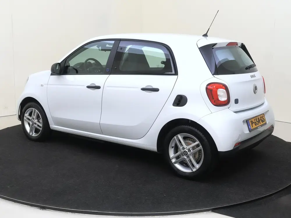 Smart Forfour EQ Essential 18 kWh uit 2022, foto 3