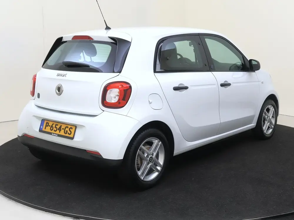 Smart Forfour EQ Essential 18 kWh uit 2022, foto 4