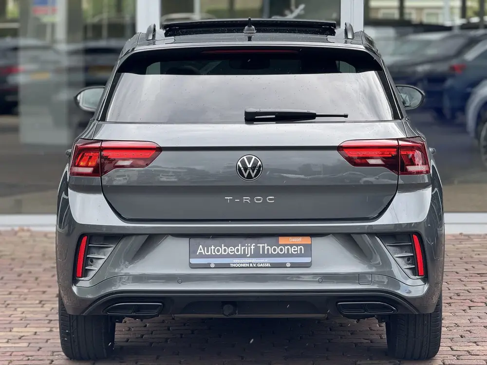 Volkswagen T-Roc 1.5 TSI R-Line | IQ | Leer | Memory | Trekh uit 2023, foto 3