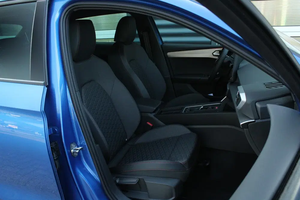 SEAT Leon 1.5 TSI e-Hybrid 204pk FR Business uit 2026, foto 16