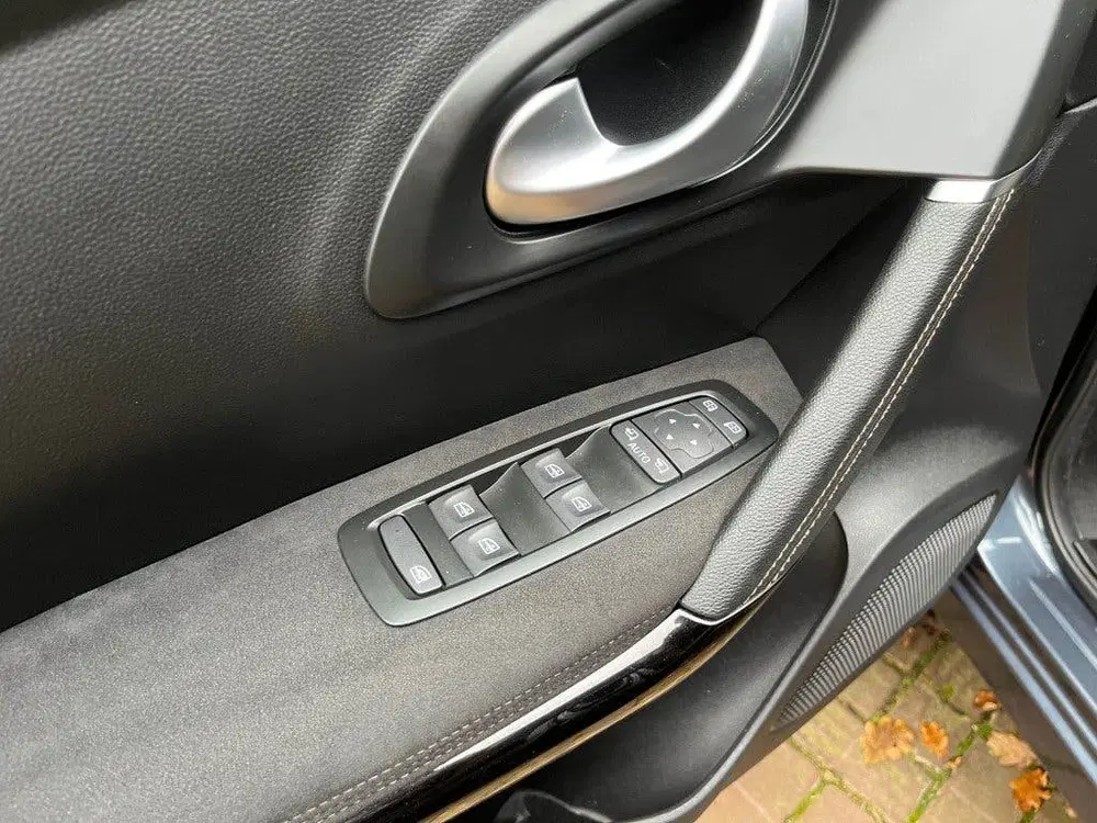 Renault Kadjar 1.3 TCE INTENS uit 2019, foto 17