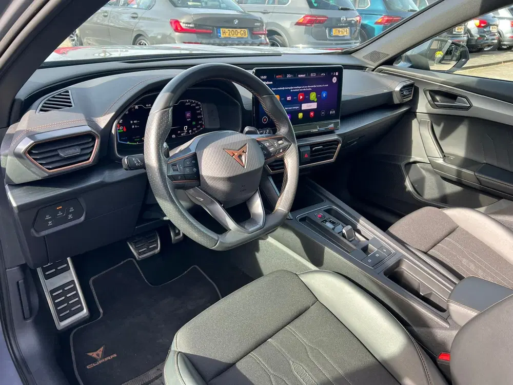 Cupra Formentor 1.4 e-Hybrid VZ Performance 245pk virtual uit 2022, foto 2