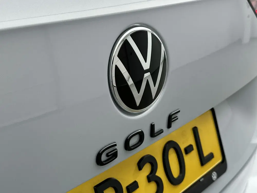 Volkswagen Golf Variant 1.5 eTSI R-Line Edition | Panoramada uit 2025, foto 13