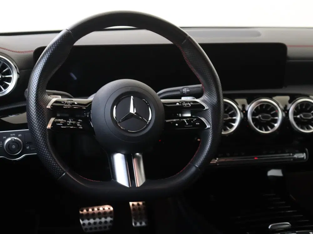 Mercedes-Benz CLA 250 e Star Edition uit 2024, foto 10