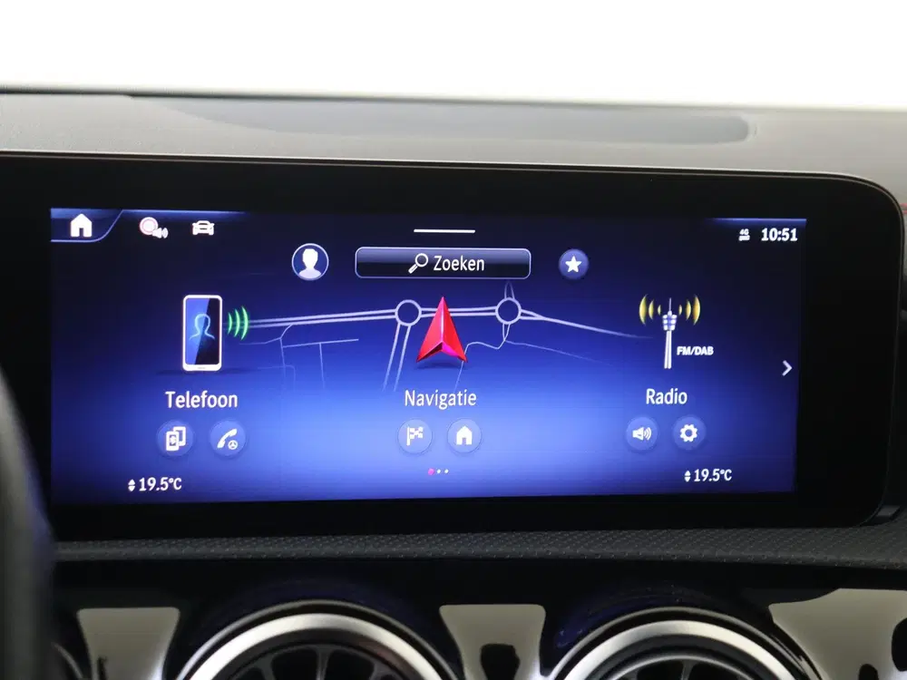 Mercedes-Benz CLA 250 e Star Edition uit 2024, foto 16