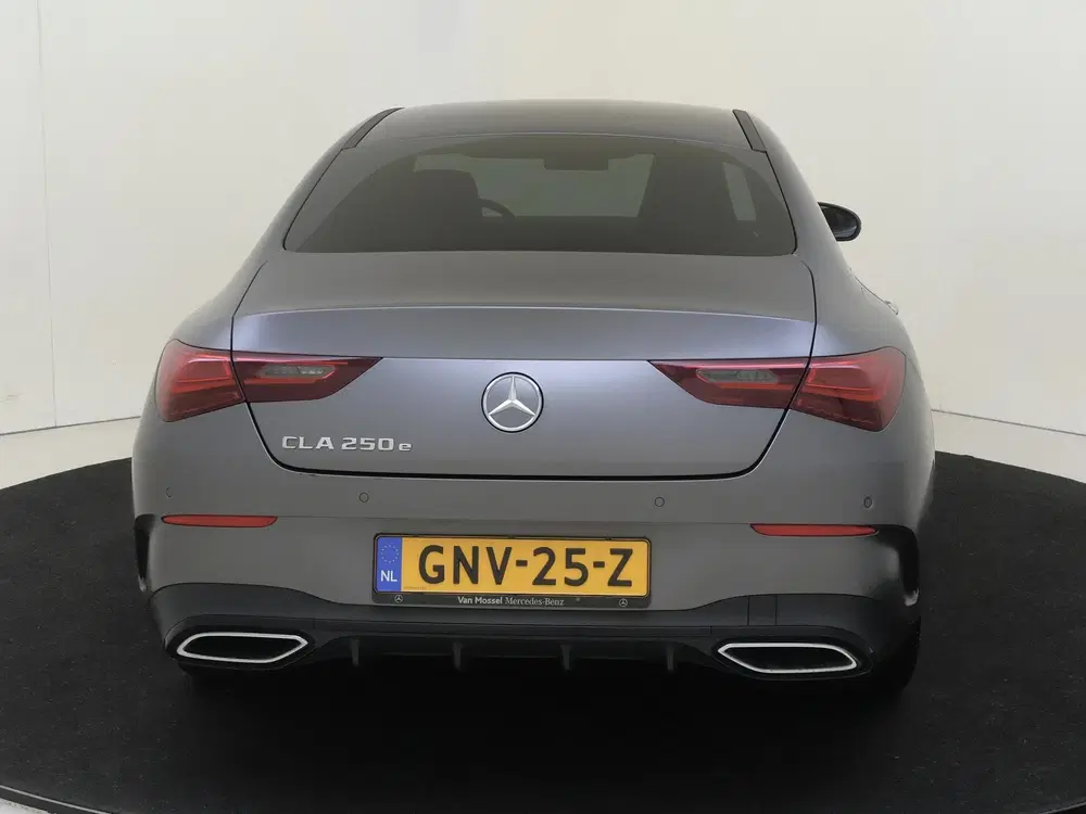 Mercedes-Benz CLA 250 e Star Edition uit 2024, foto 7