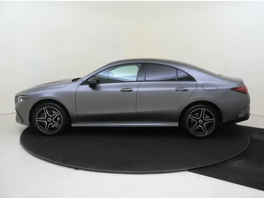 Mercedes-Benz CLA 250 e Star Edition uit 2024, foto 8