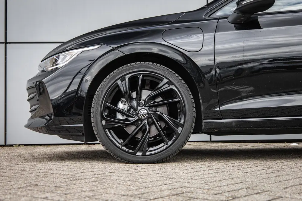 Volkswagen Golf 1.5 eHybrid 204pk Life Edition | 19" Velgen uit 2025, foto 12