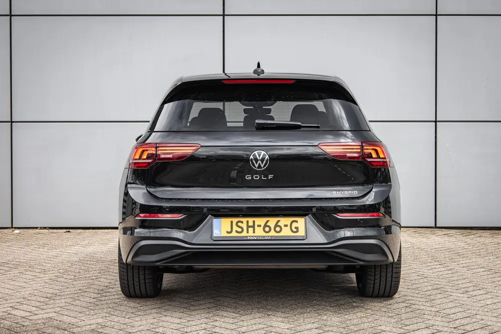 Volkswagen Golf 1.5 eHybrid 204pk Life Edition | 19" Velgen uit 2025, foto 9