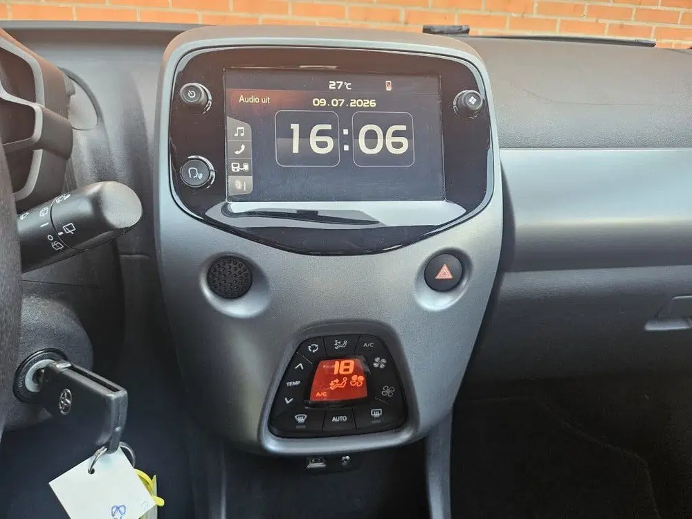 Toyota Aygo 1.0 VVT-i x-joy Automaat 1e eigenaar Clima uit 2021, foto 19