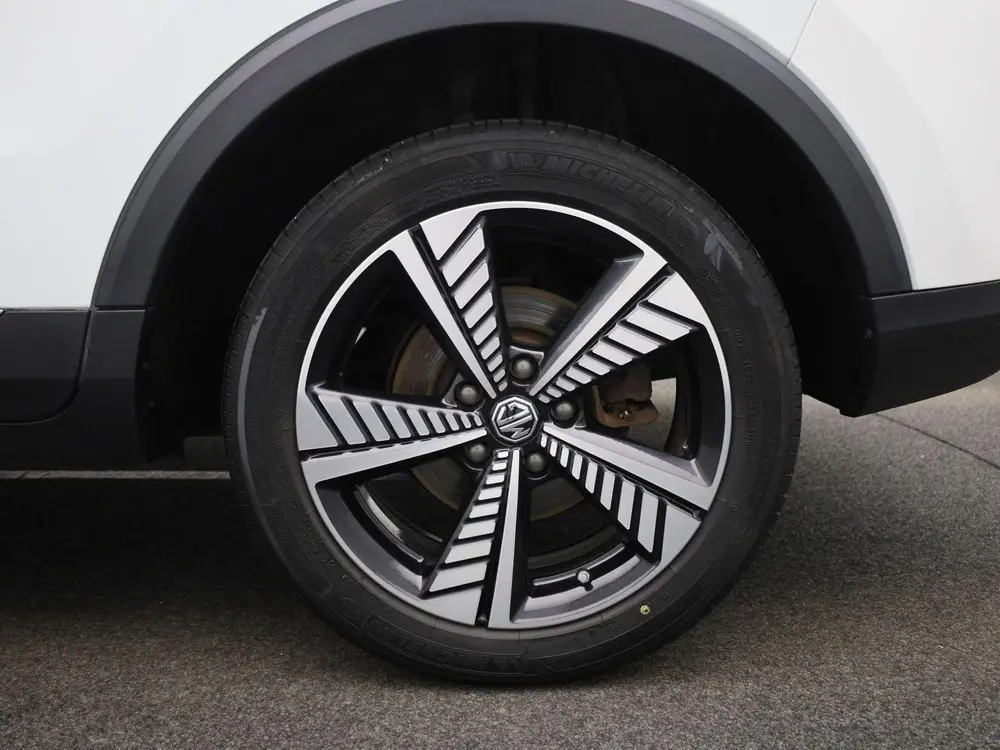 MG ZS EV Luxury 45 kWh | Navi | Leder | Panoramadak | Camera uit 2021, foto 14