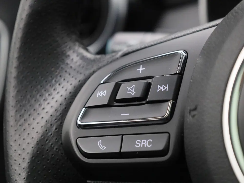 MG ZS EV Luxury 45 kWh | Navi | Leder | Panoramadak | Camera uit 2021, foto 19
