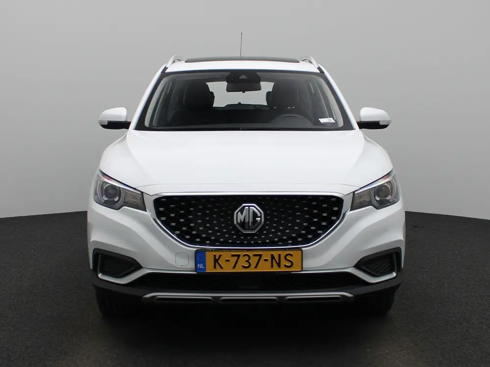 MG ZS EV Luxury 45 kWh | Navi | Leder | Panoramadak | Camera uit 2021, foto 4