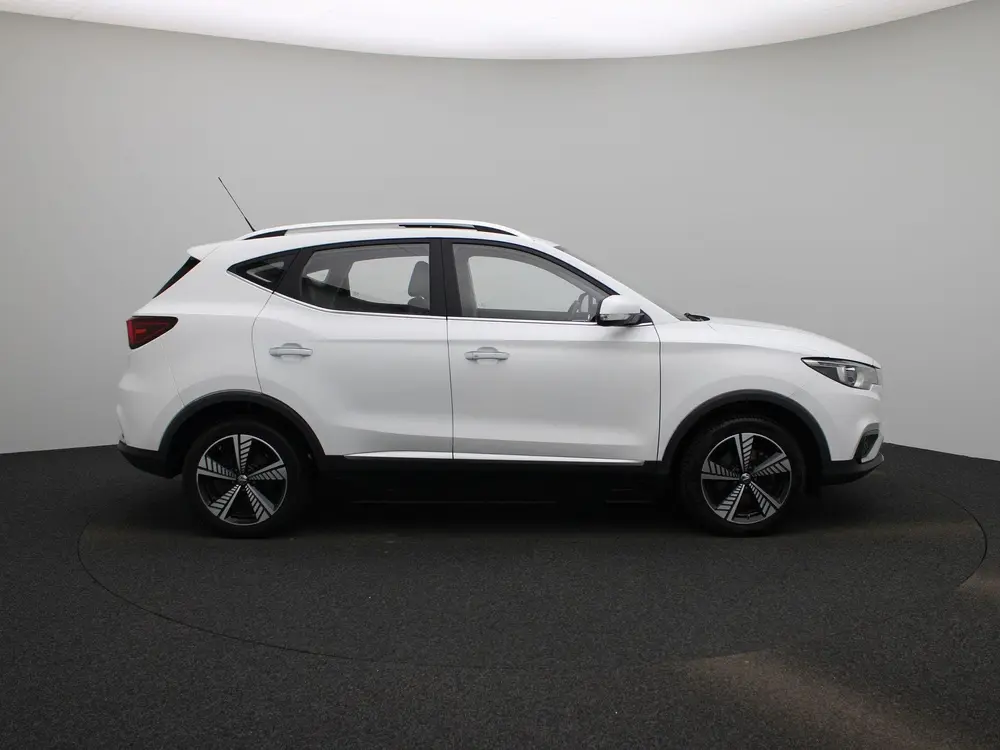MG ZS EV Luxury 45 kWh | Navi | Leder | Panoramadak | Camera uit 2021, foto 7