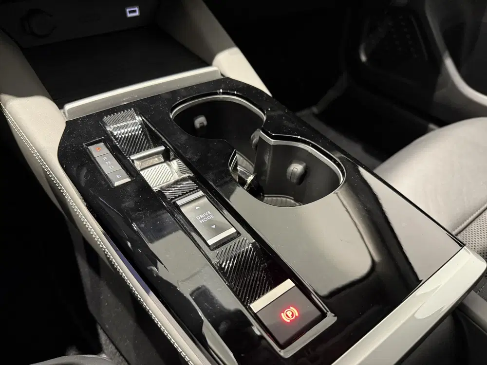 Citroën C5 X Citroen C5 X 1.6 Plug-in Hybrid 180 Busine uit 2023, foto 8