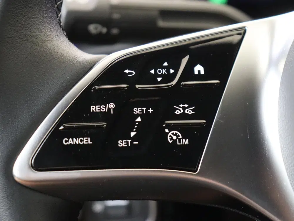 Mercedes-Benz A-Klasse Star Edition Luxury Line uit 2024, foto 12