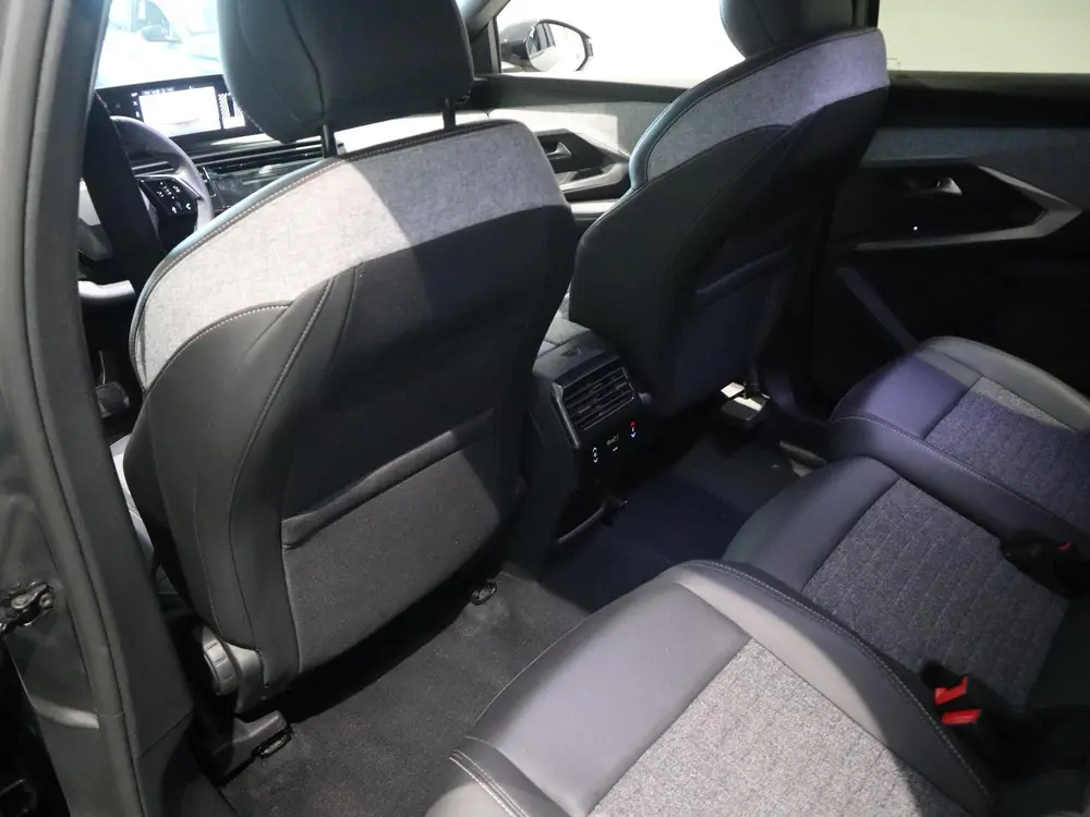 Peugeot 5008 Hybrid 145 Allure 7 ZITS uit 2025, foto 10