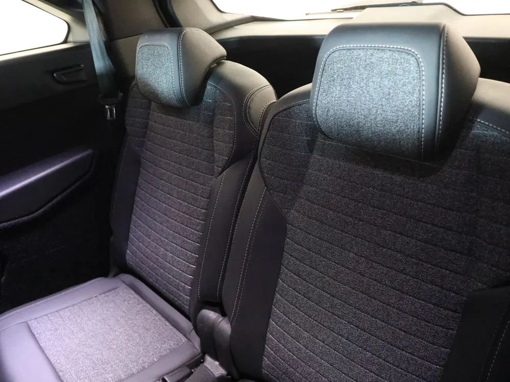 Peugeot 5008 Hybrid 145 Allure 7 ZITS uit 2025, foto 11