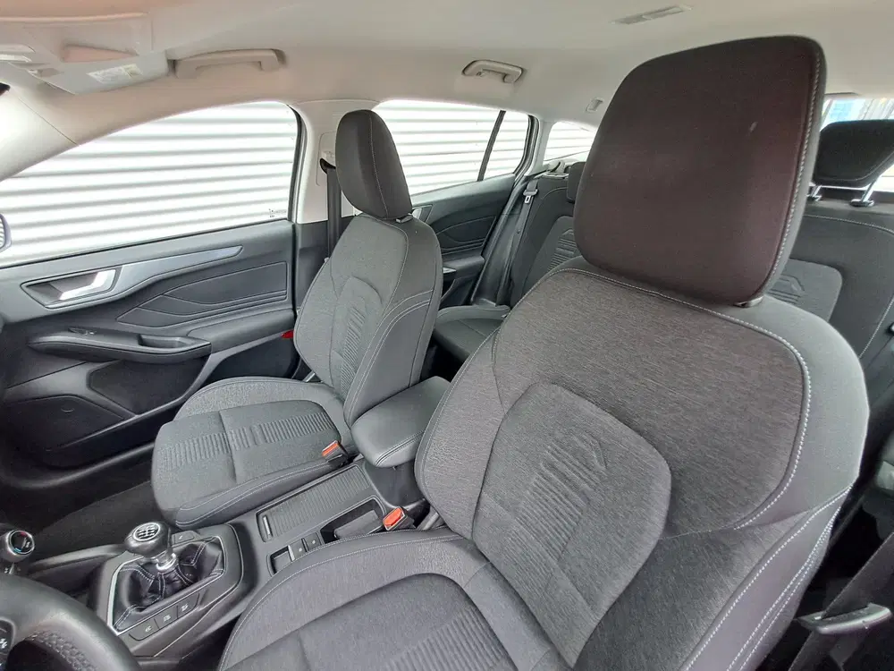 Ford Focus 1.0 EcoBoost Active Business uit 2020, foto 12
