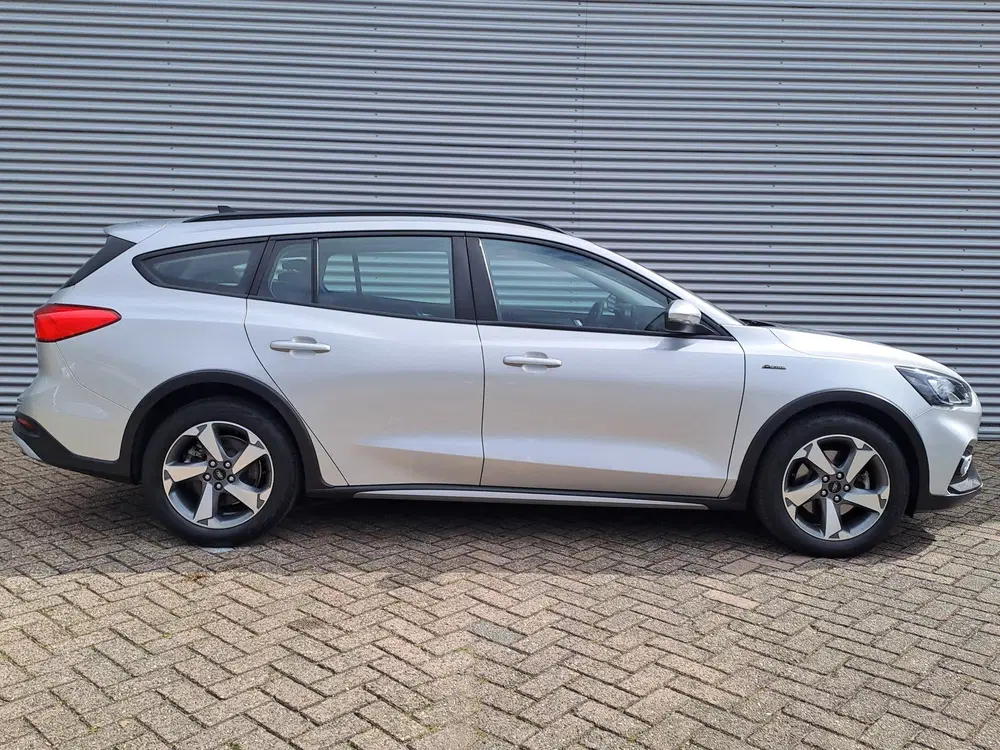 Ford Focus 1.0 EcoBoost Active Business uit 2020, foto 5