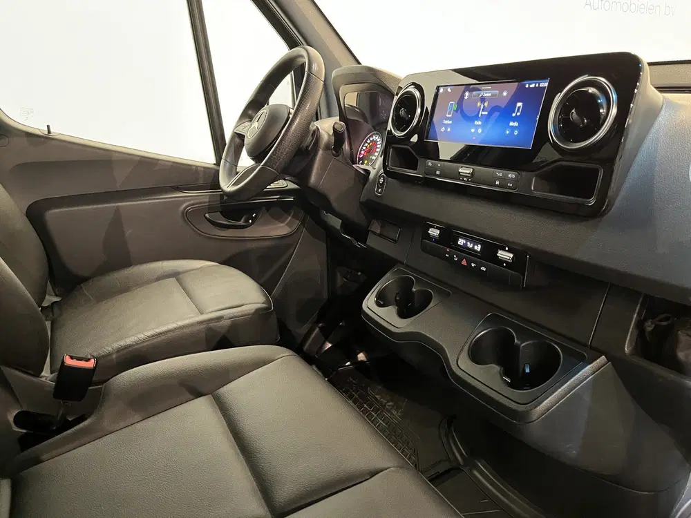 Mercedes-Benz Sprinter 317 CDI L2 RWD DC 7 PERS Automaat Ope uit 2024, foto 3