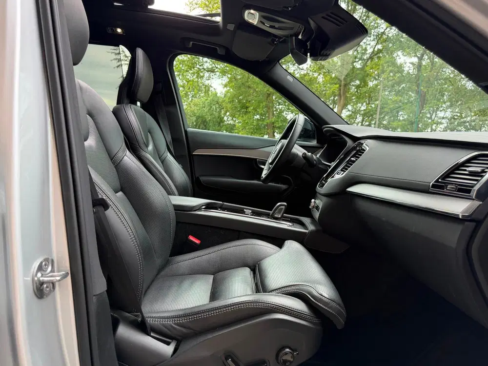 Volvo XC90 2.0 T8 Recharge AWD R-Design uit 2021, foto 14