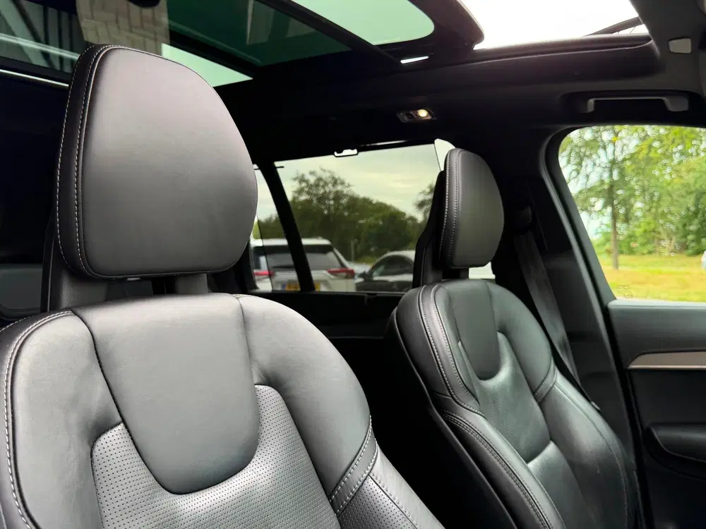 Volvo XC90 2.0 T8 Recharge AWD R-Design uit 2021, foto 16
