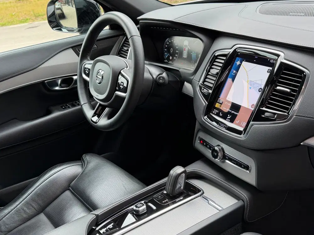 Volvo XC90 2.0 T8 Recharge AWD R-Design uit 2021, foto 17