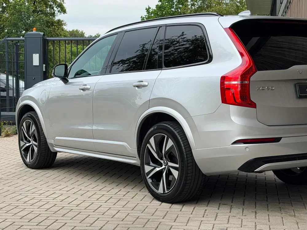 Volvo XC90 2.0 T8 Recharge AWD R-Design uit 2021, foto 8