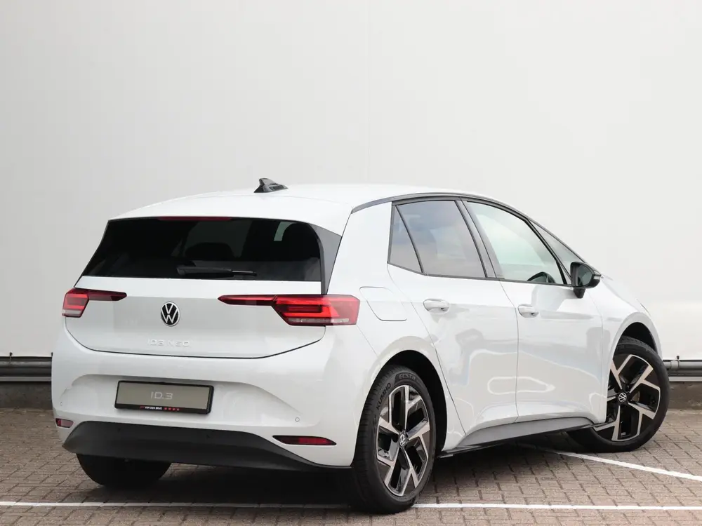 Volkswagen ID.3 Neo Life 50 kWh 170pk | Nu in de showroom | uit 2026, foto 4