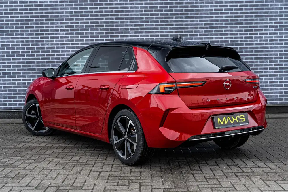 Opel Astra 1.6 Hybrid Business Elegance uit 2022, foto 12