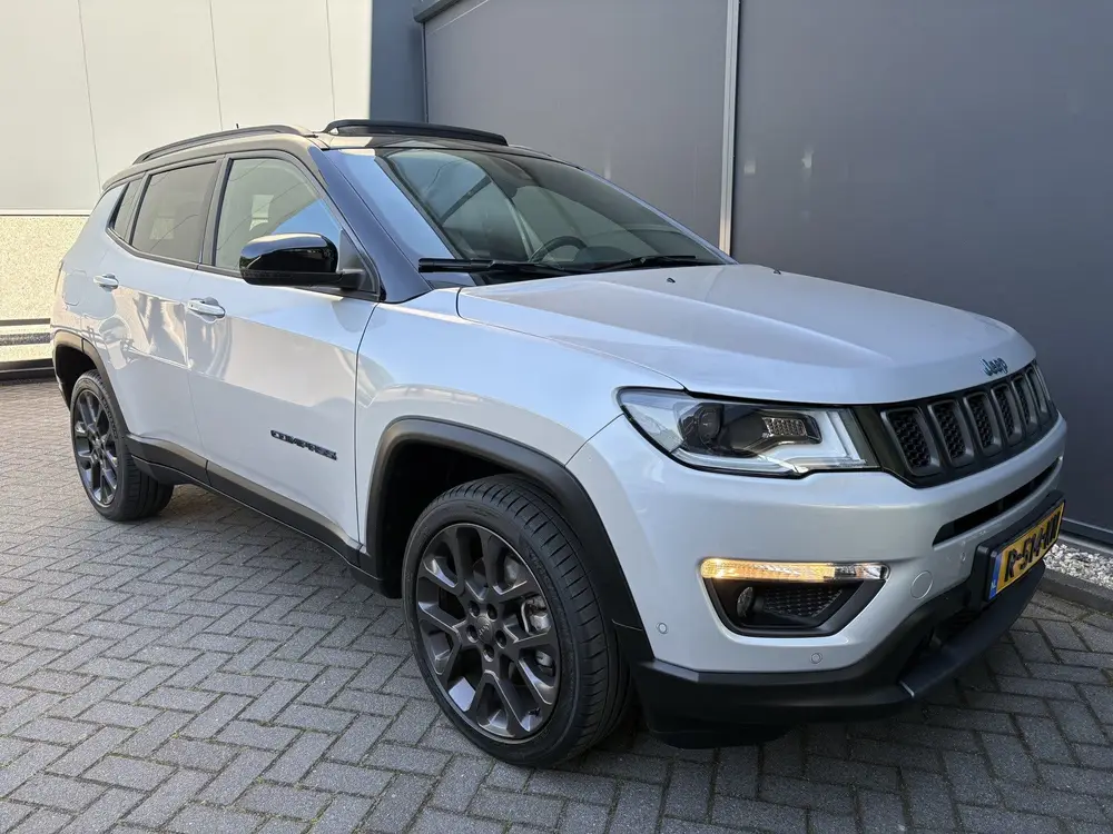 Jeep Compass 4xe 240 Plug-in Hybrid Electric Trailhawk uit 2021, foto 3