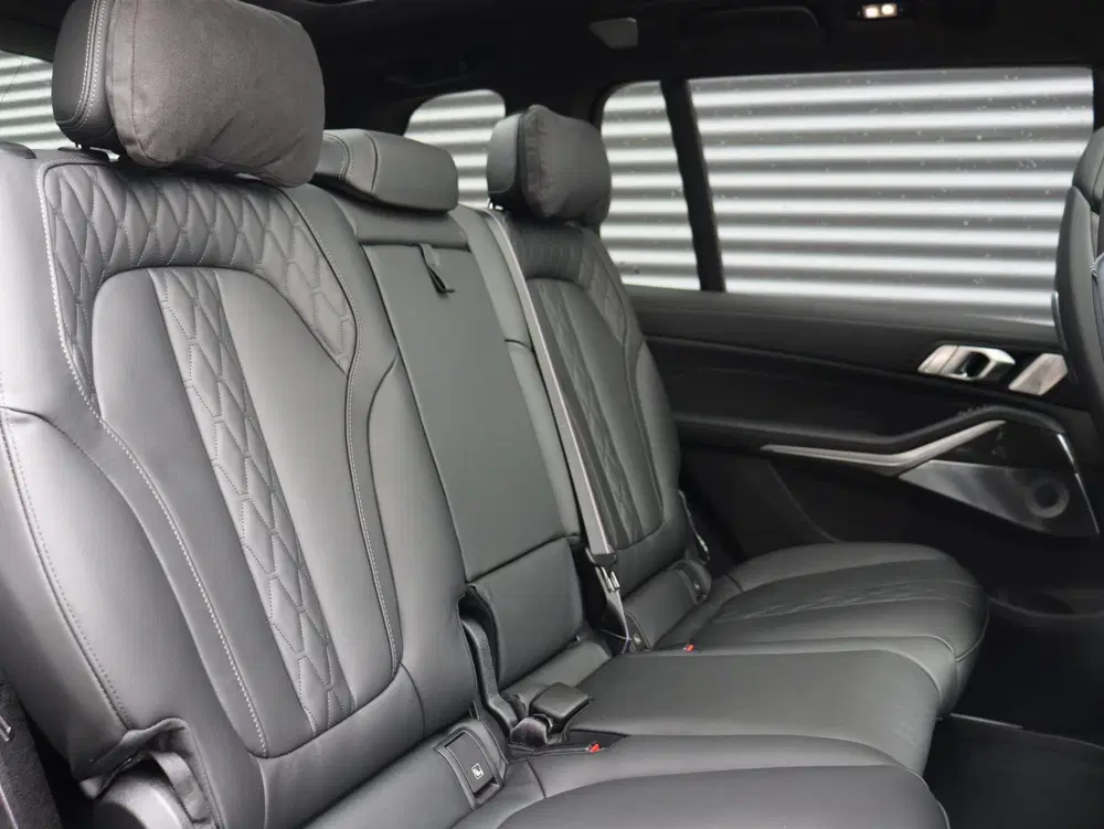 BMW X7 xDrive40i uit 2026, foto 10