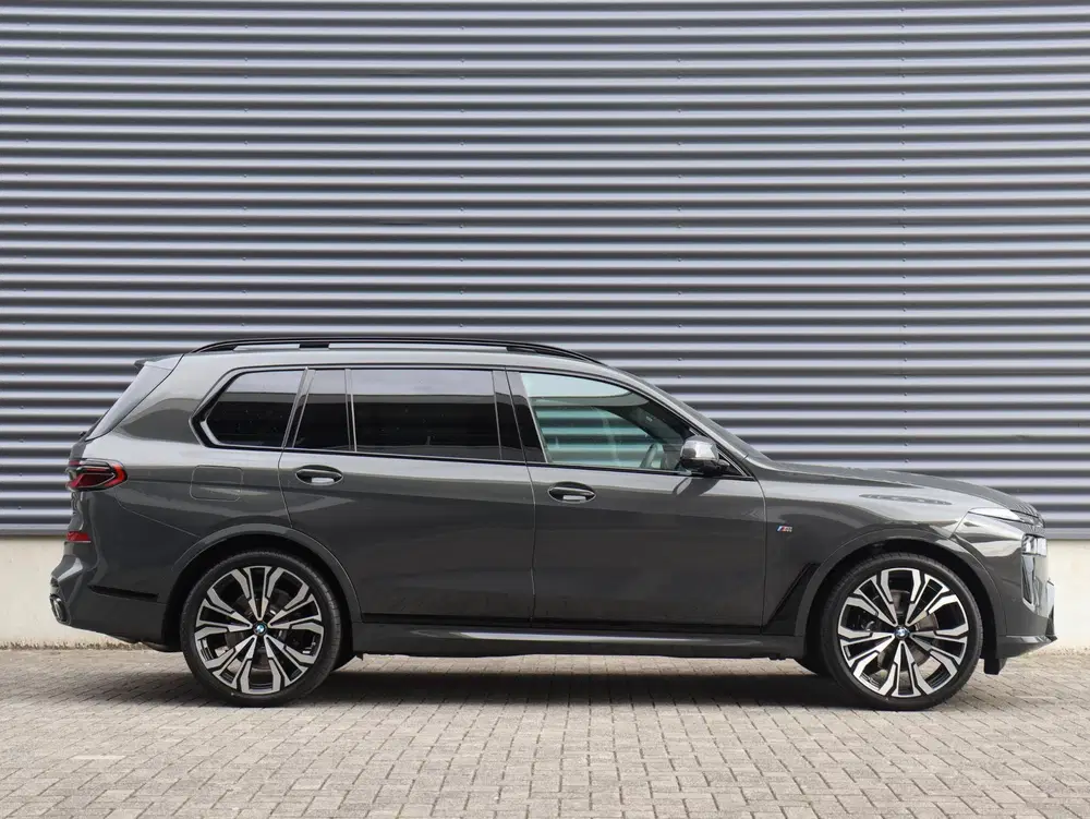BMW X7 xDrive40i uit 2026, foto 5