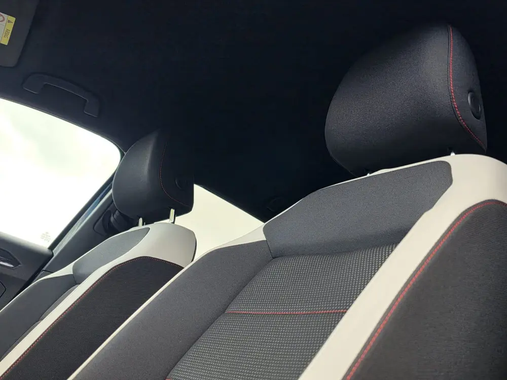 Volkswagen T-ROC 1.5 TSI Sport Business R uit 2019, foto 19