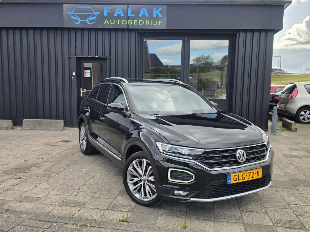 Volkswagen T-ROC 1.5 TSI Sport Business R uit 2019, foto 2