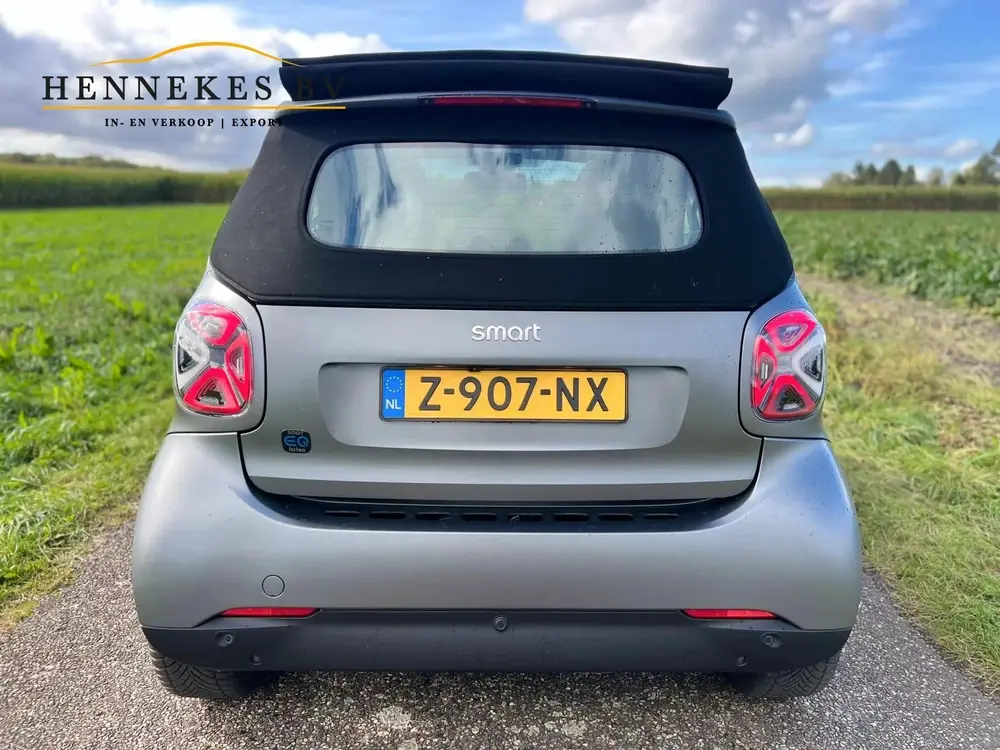 Smart forTwo EQ Comfort PLUS 18 kWh Cabrio uit 2022, foto 4